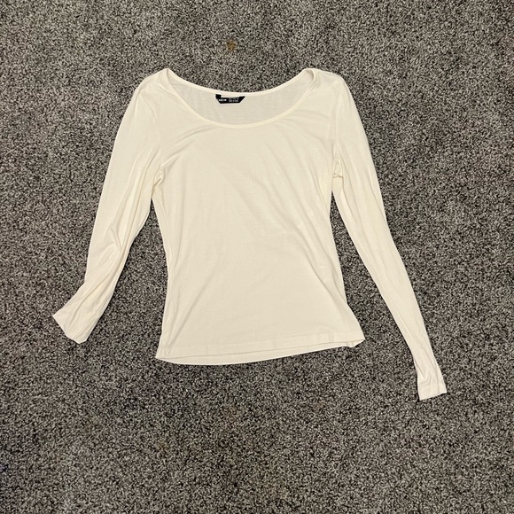 White long sleeve - Picture 1 of 1